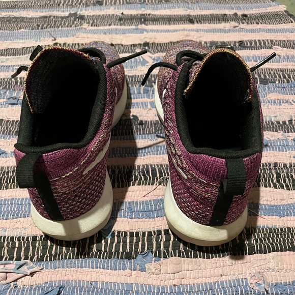 Nike Flyknit Roshe run - Picture 2 of 5